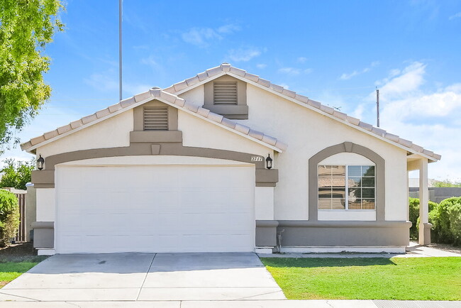 Building Photo - 2717 S Ananea