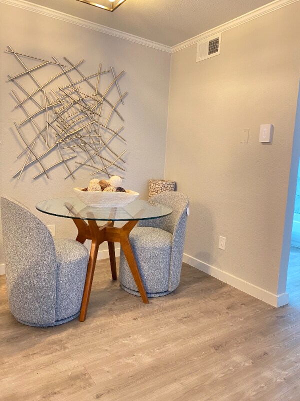 Photo - 8175 Meadow Rd