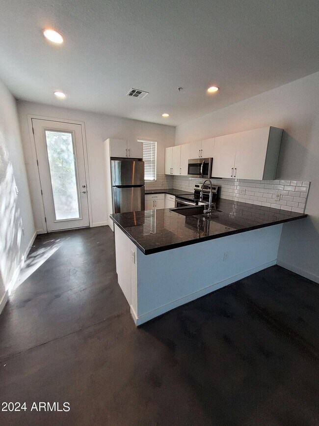 935 W Highland Ave House House Rental in Phoenix, AZ