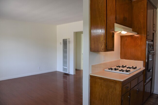 Kitchen/Living room - 372 E Orlando Way Unit 6