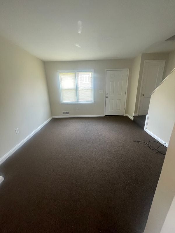 Photo - 1036 Tunbridge Rd