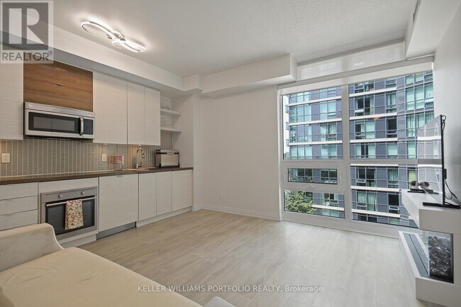 Photo - 59 Annie Craig Dr Unit 512