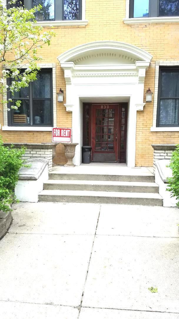 Building Photo - 830 W Leland Ave Rental