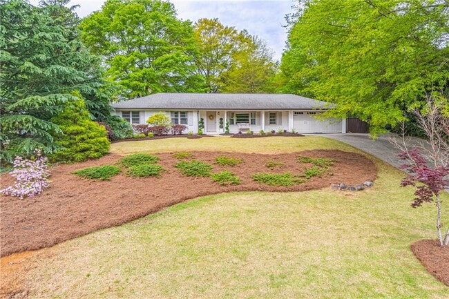 Photo - 250 Wavetree Dr