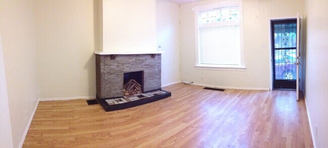 Photo - 5135 Carnegie St