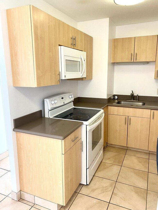 Photo - Liliha Square - 2 Bedroom 1 Bath 1 Parking Unit 5F