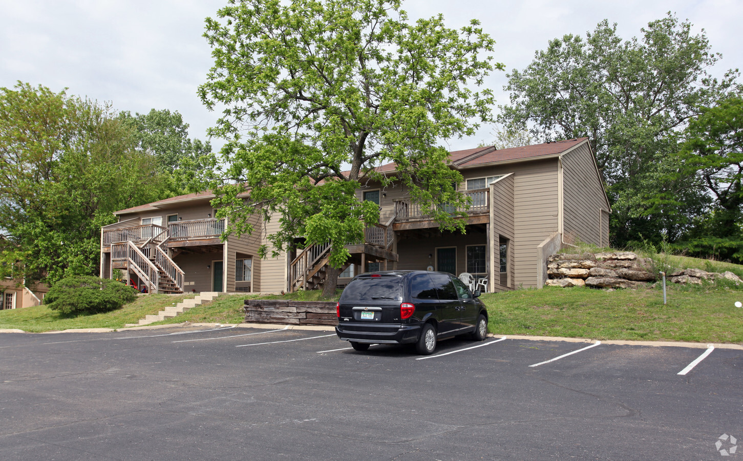 Aspen West Apartments - Aspen West Apartments