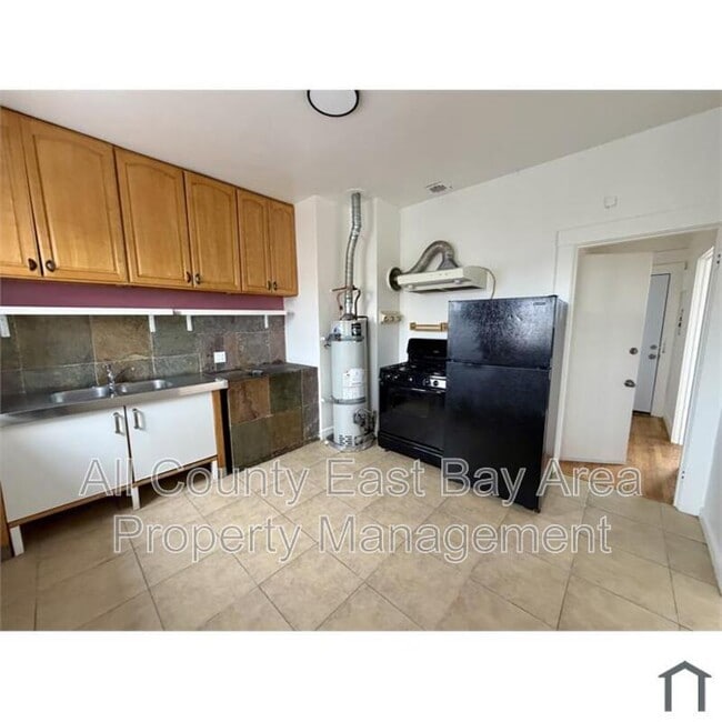 Photo - 489 55th St Unit 3
