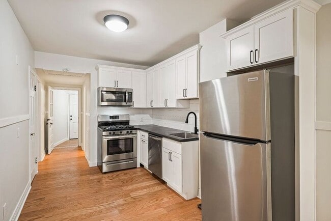 Photo - 44 Saratoga Ave Unidad 1W Rental