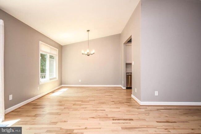 Photo - 2511 Fallsmere Ct