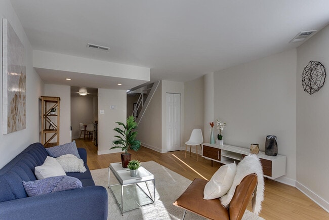 Photo - The Mondrian