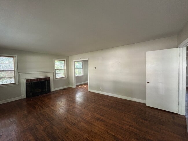 Photo - 1822 Abbott Ave