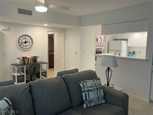 Photo - 64 4th St Unidad D104