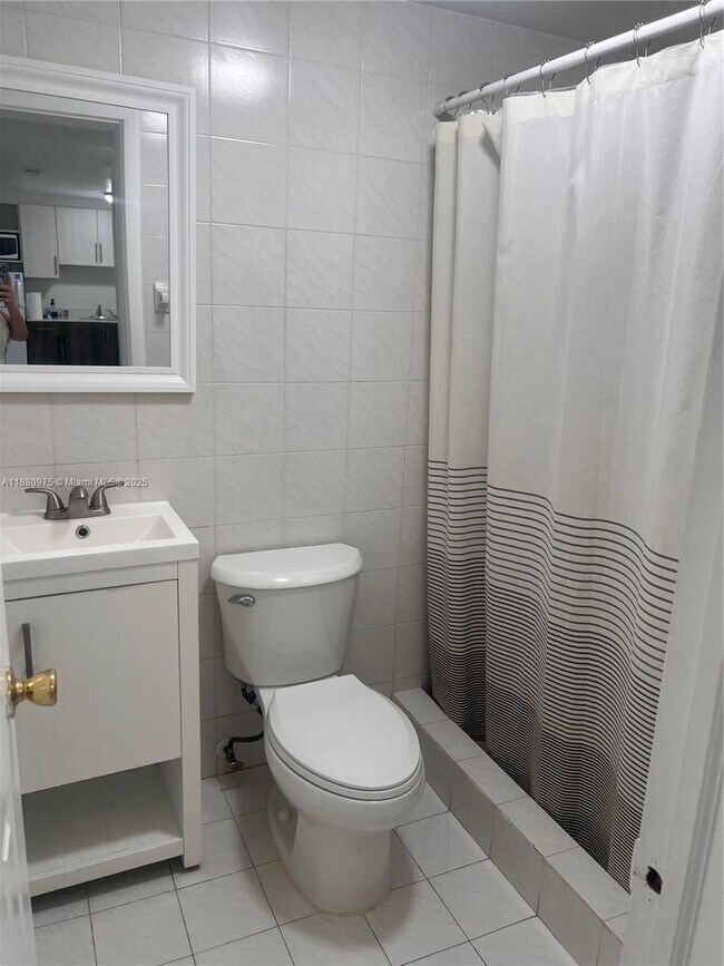 Photo - 7901 SW 26th St Unidad 1