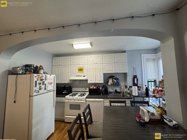 Photo - 235 Northampton St Unidad 2