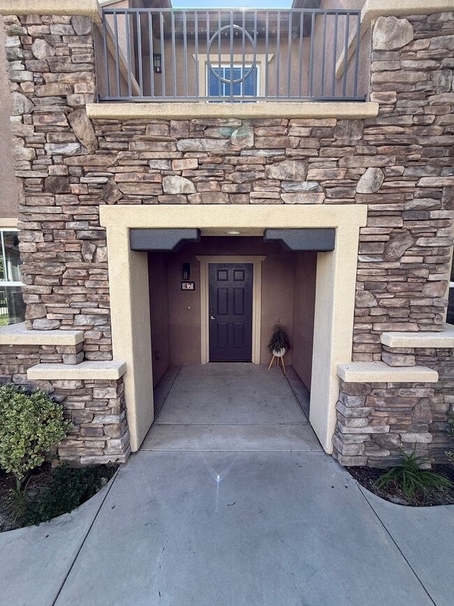 Photo - Beautiful 4 Bedroom, 2 1/2 Bathroom Townho...
