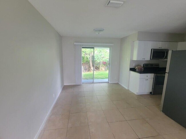 Photo - 242 SE 24th Ave