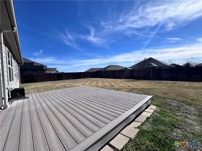 Photo - 300 Colthorpe Ln