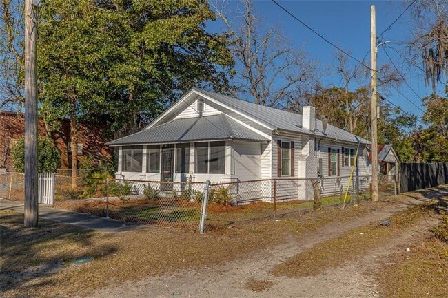 Building Photo - 1009 K St Rental