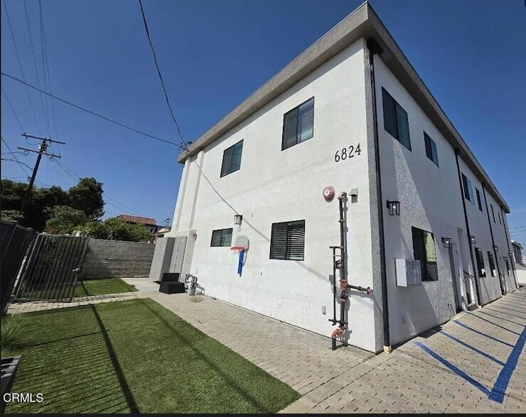 Photo - 6824 Ben Ave Unit 1