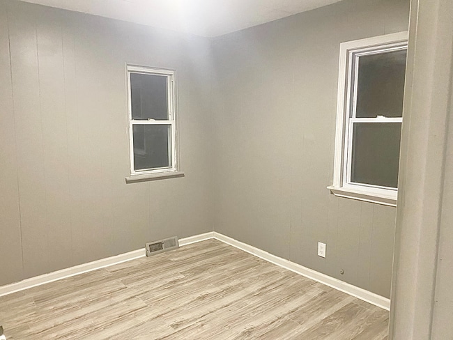 Photo - 1590 Eberly Rd