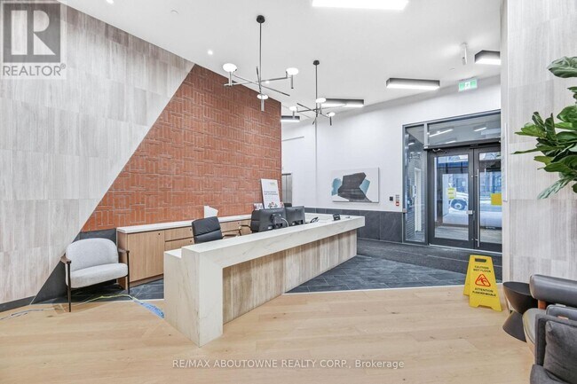 Photo - 35 Parliament St Unit 629