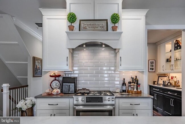 Photo - 23 Central Ave