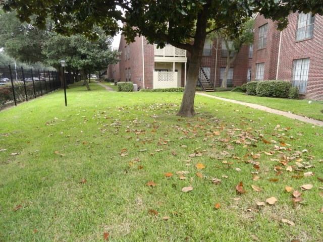 Building Photo - 8055 Cambridge St Unit 38