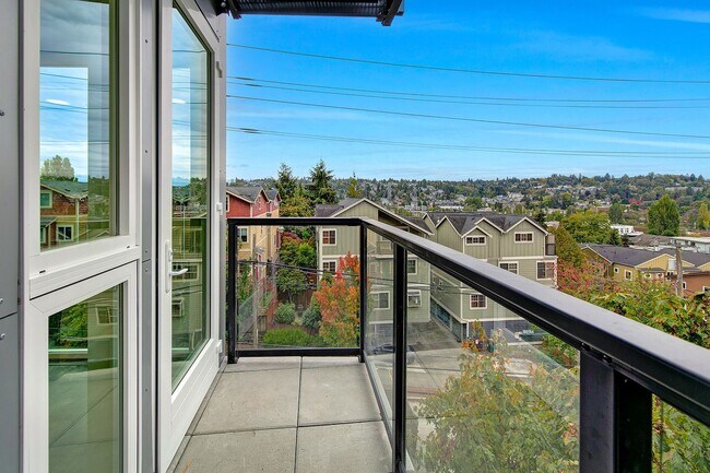 Photo - Fremont View: Modern Classic Collection