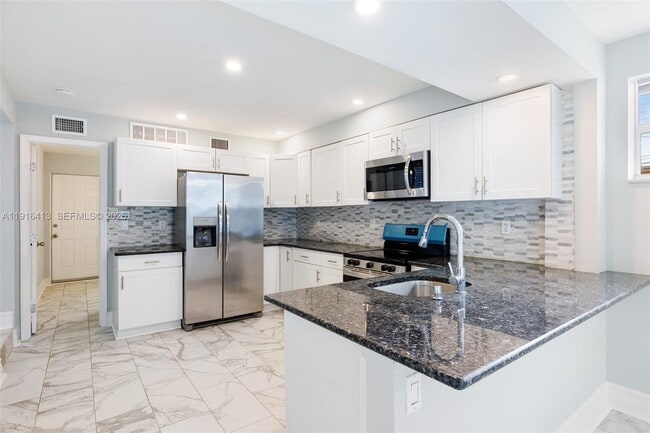 Photo - 112 Milton St Unit 112