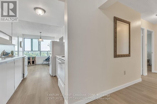 Photo - 600 Grenfell Dr Unit 1010