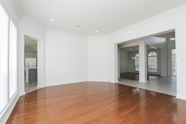 Photo - 1715 Cottage Landing Ln