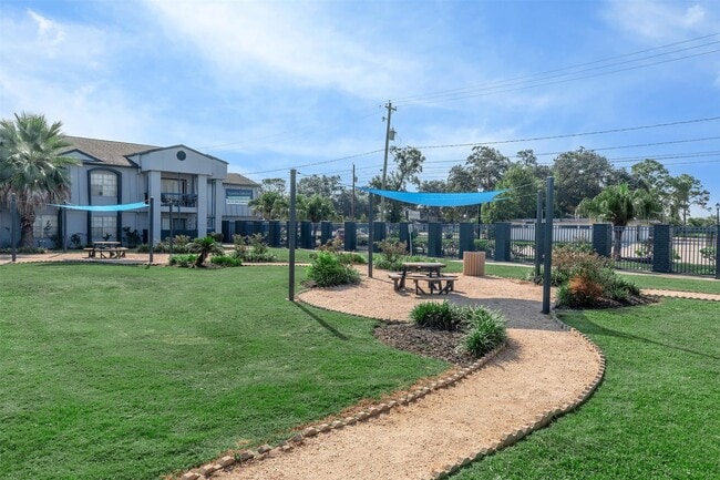 Building Photo - 3802 E NASA Pkwy Unit 116