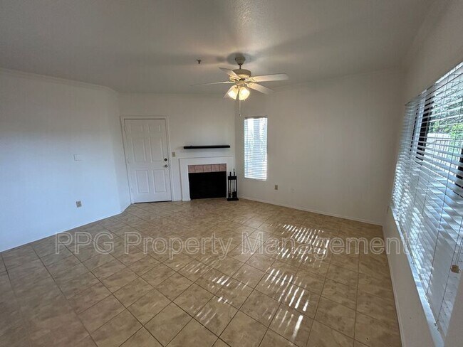 Photo - 750 E Northern Ave