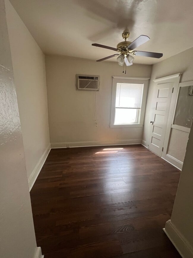 Photo - 1824 L St Unidad A