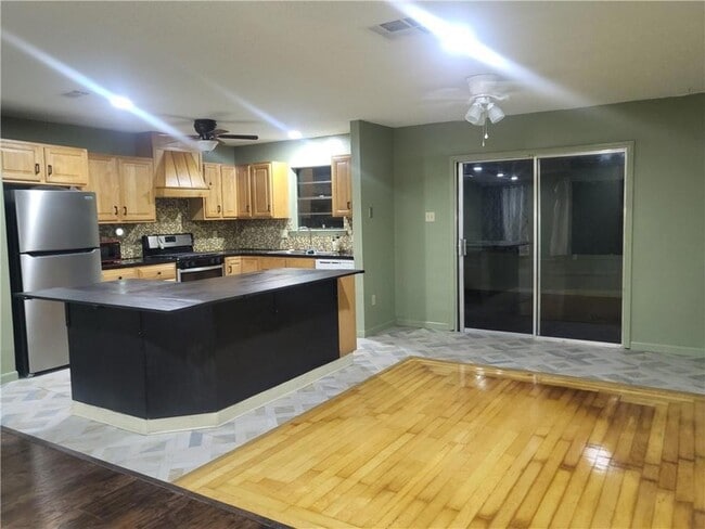 Building Photo - 2713 Cerritas Via