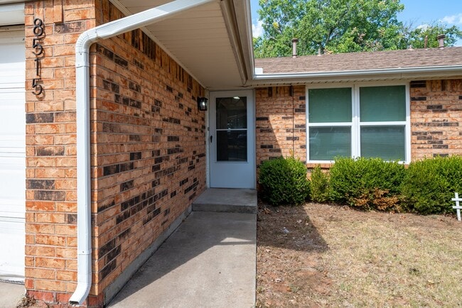 Photo - 8515 Wakefield Dr
