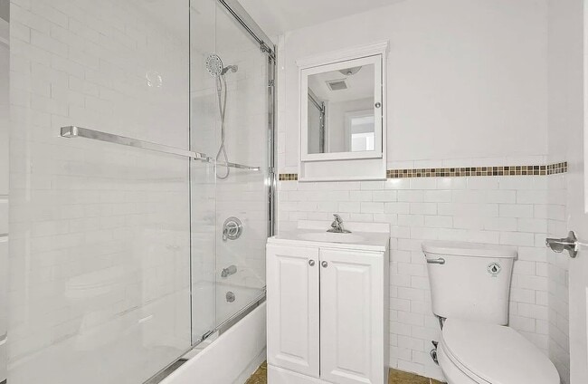 Photo - 25-47 23rd St