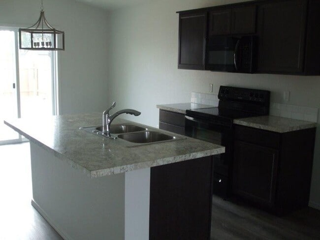 Photo - NICE 3 bed 2 bath 2 car garage avail aroun... House