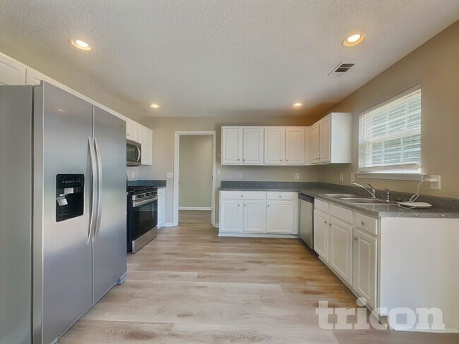 33 Abbey Ln