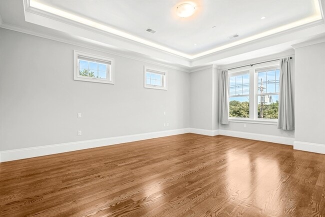 Photo - 846 Main St Unit 4