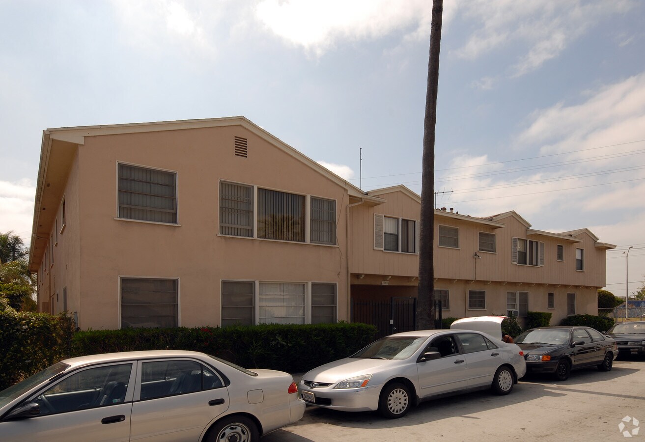 Photo - 1546 S Cloverdale Ave