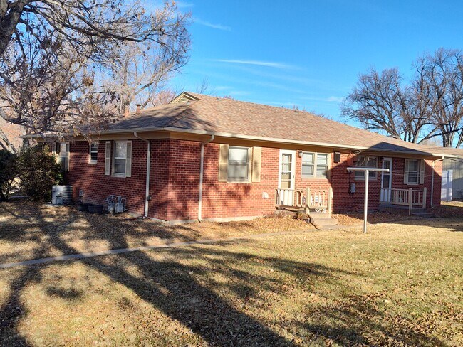Side and Back of Condo - 1440 Bonforte Blvd
