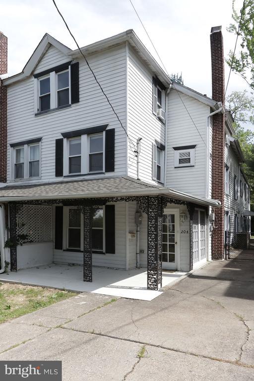 Photo - 204 Lakeview Ave