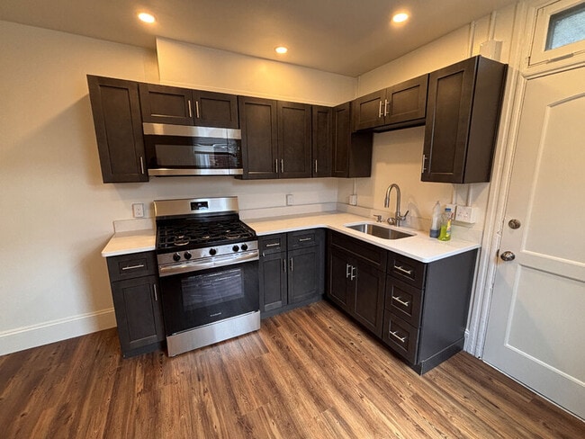 Photo - 1028 W King St Condo Unit 2