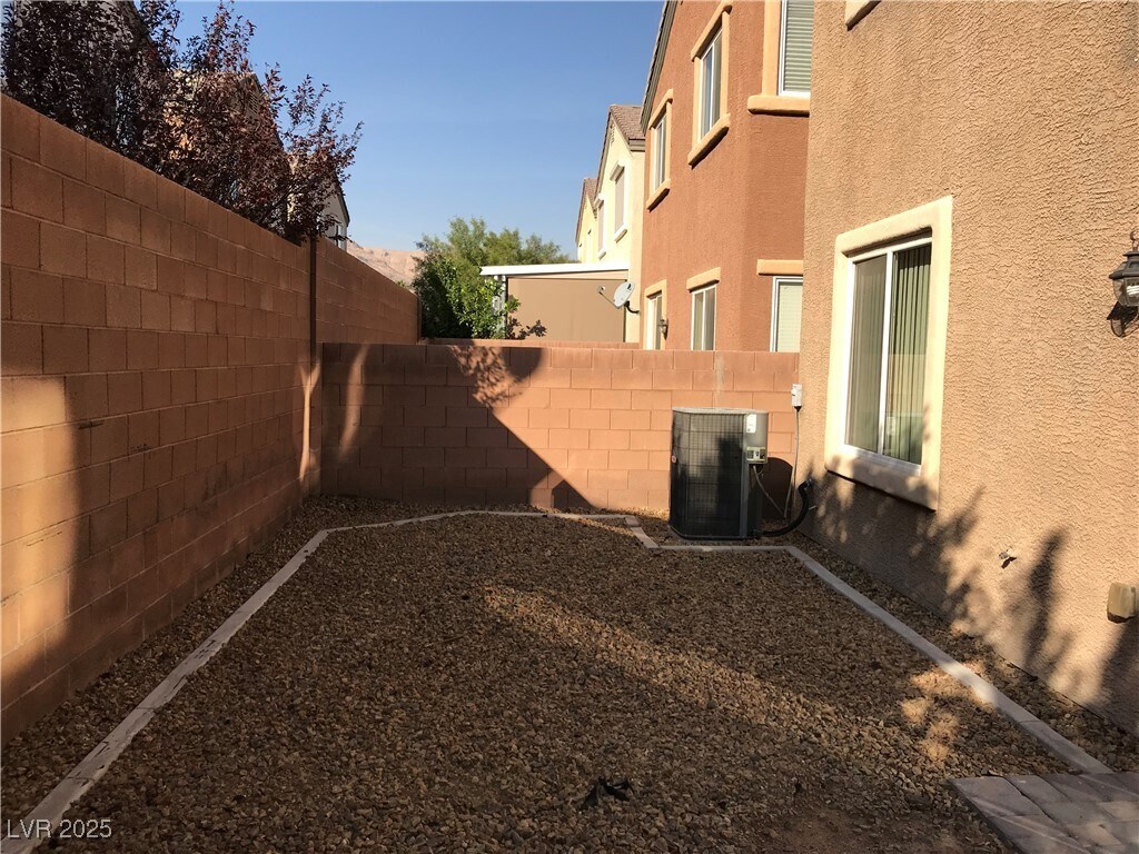 Photo - 9529 Van Halen Ln