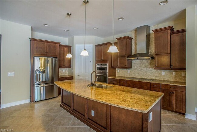 Photo - ***TURNBURY PRESERVE***AMAZING LOCATION***...