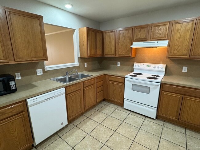 Photo - 532 N Brentwood Ave