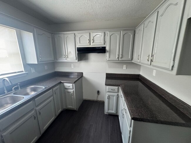 Photo - 10101 Stephenson Ln