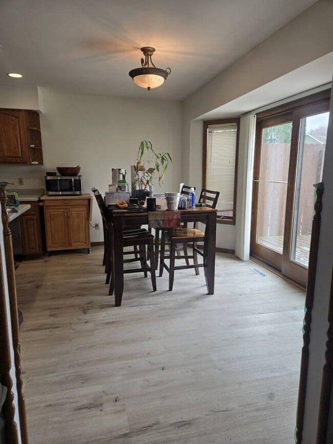 Photo - 5849 Woodland Dr